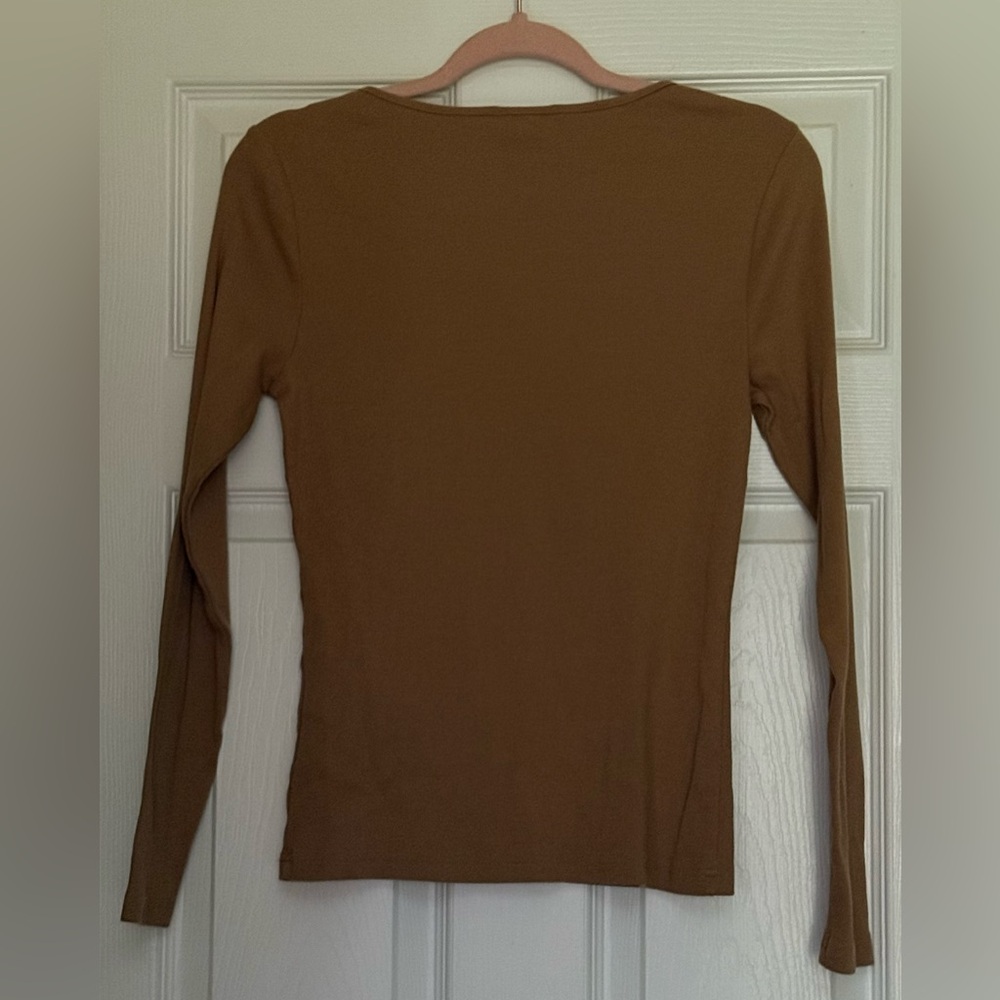 Banana Republic - Long Sleeve Henley Top in Camel Brown - Picture 4 of 6